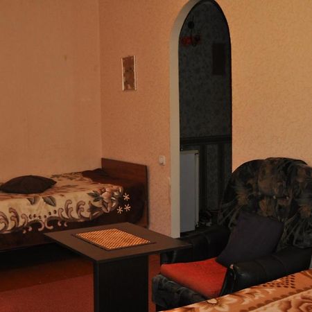 Apartment For Rent Reasonable Price 克列缅丘格 外观 照片